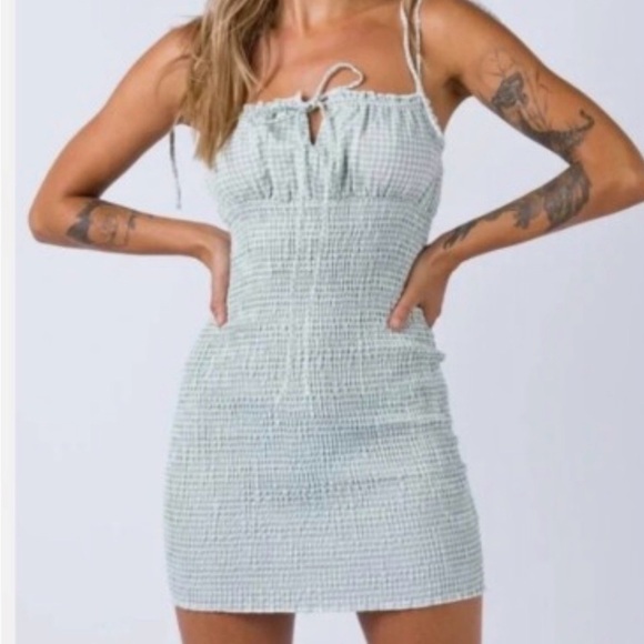 Princess Polly Dresses & Skirts - Princess Polly Light Gray/Olive Green Mini Dress